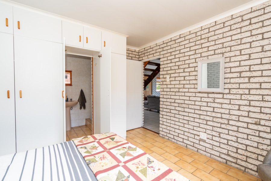 4 Bedroom Property for Sale in Myburgh Park Western Cape